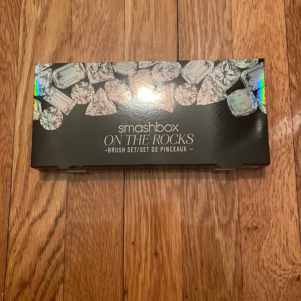 Smashbox On The Rocks Brush Set